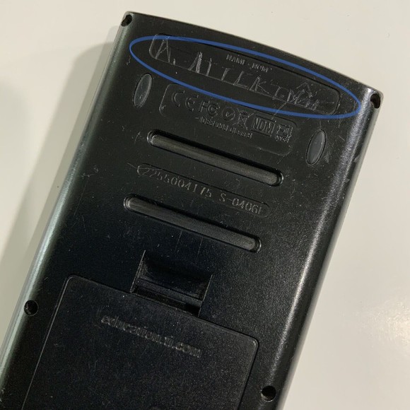 Texas Instruments TI-89 Graphing Calculator with Cover + New Batteries Tested - Picture 2 of 12